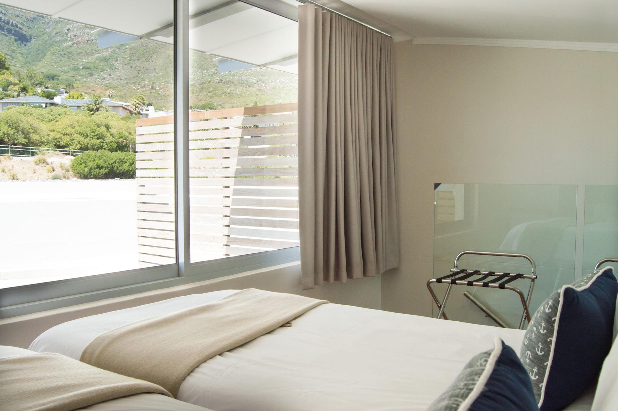 Aparthotel The Crystal 4*