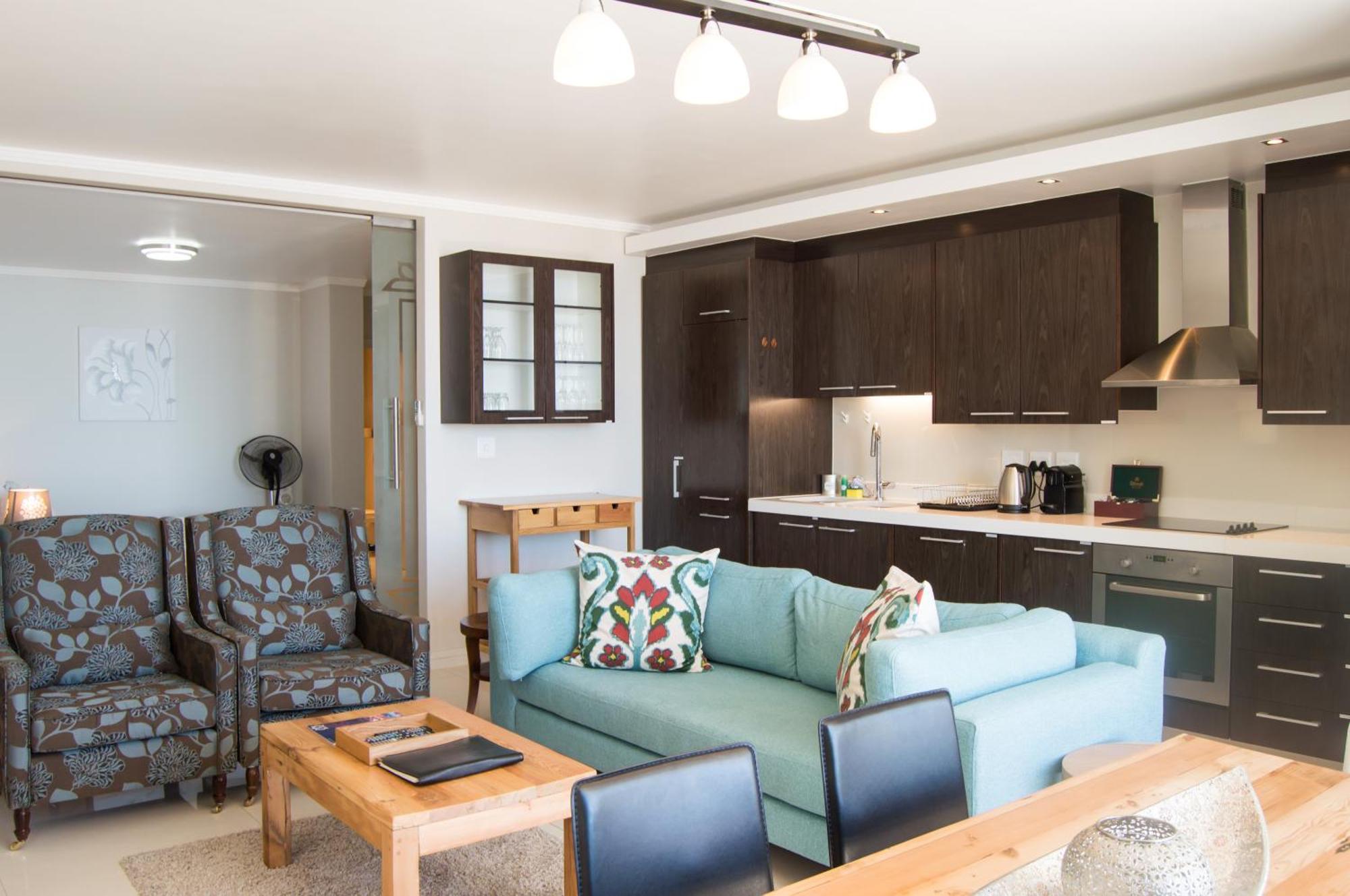 Aparthotel The Crystal 4*